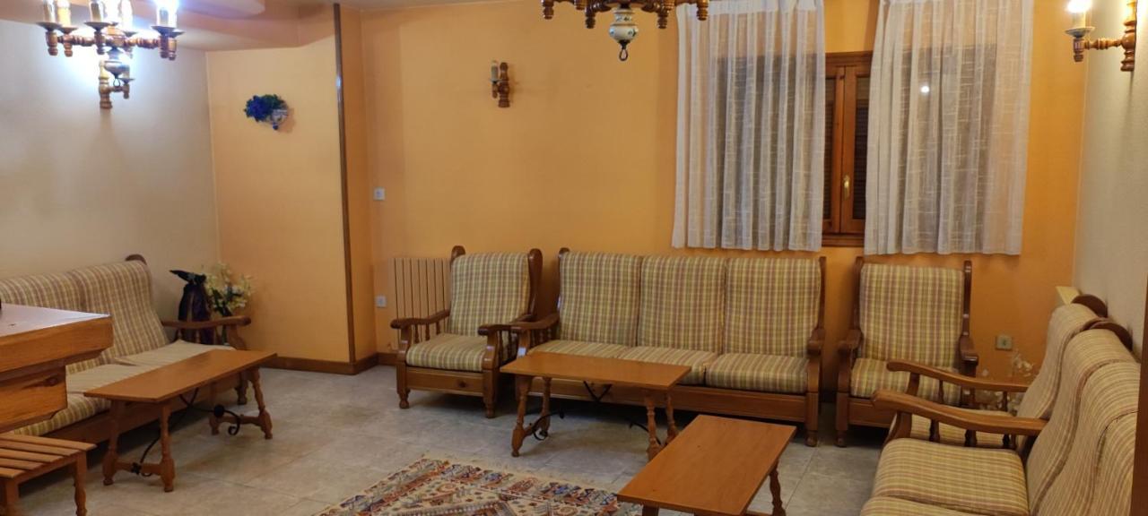Apartamentos Lausan Gavín Esterno foto