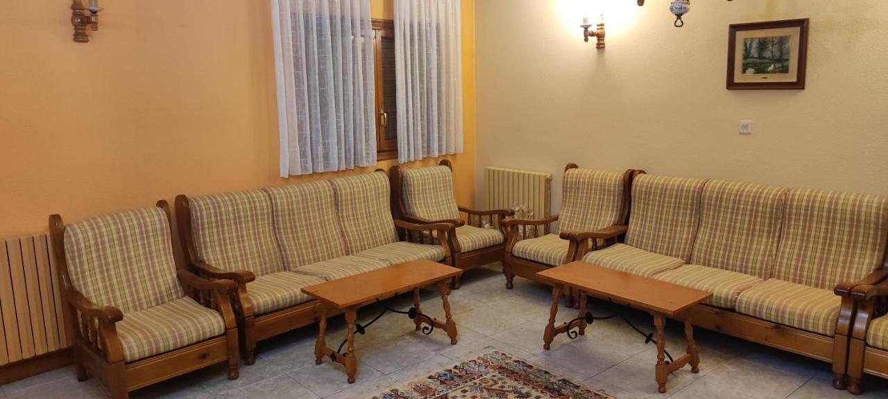 Apartamentos Lausan Gavín Esterno foto